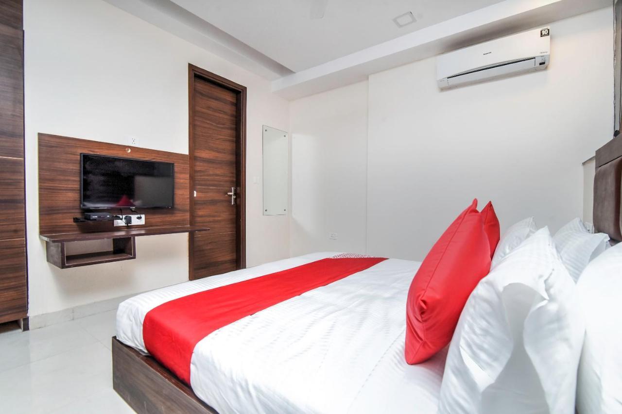 Oyo 23191 Flagship Hotel Raj Madan Ameerpet Χιντεραμπάντ Εξωτερικό φωτογραφία