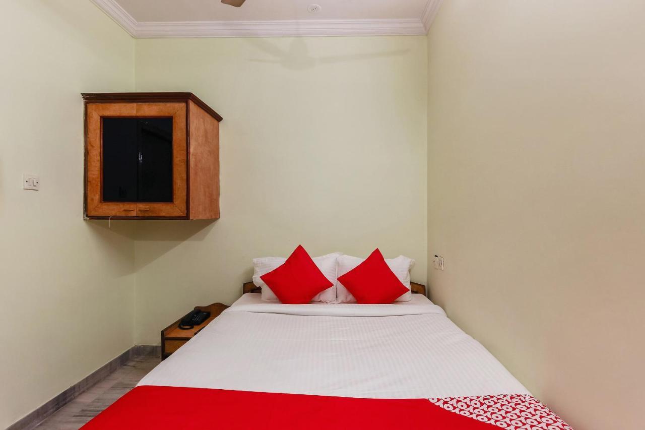 Oyo 23191 Flagship Hotel Raj Madan Ameerpet Χιντεραμπάντ Εξωτερικό φωτογραφία