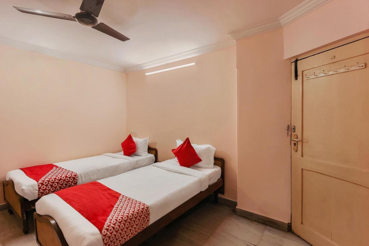 Oyo 23191 Flagship Hotel Raj Madan Ameerpet Χιντεραμπάντ Εξωτερικό φωτογραφία