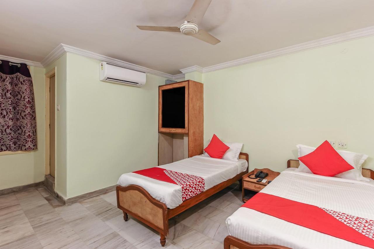 Oyo 23191 Flagship Hotel Raj Madan Ameerpet Χιντεραμπάντ Εξωτερικό φωτογραφία