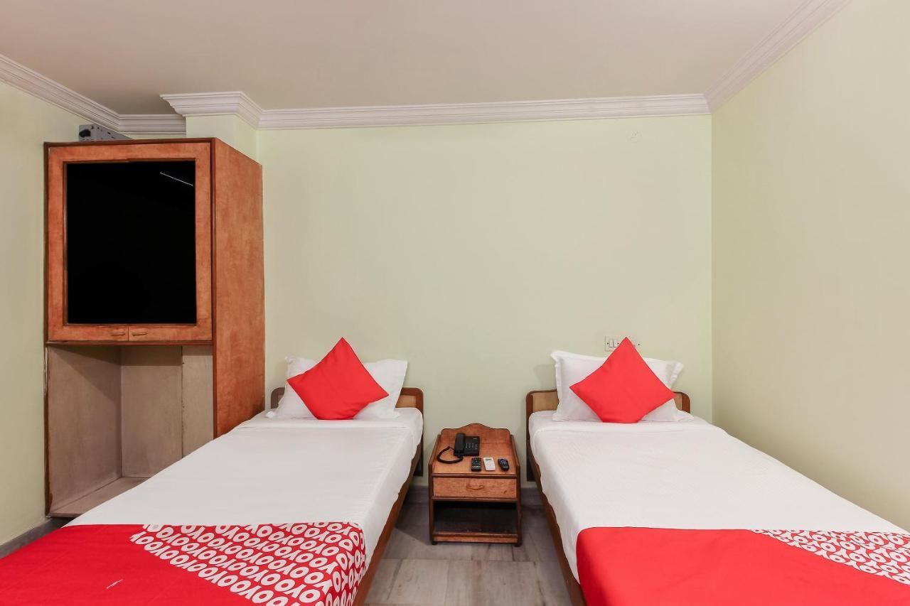 Oyo 23191 Flagship Hotel Raj Madan Ameerpet Χιντεραμπάντ Εξωτερικό φωτογραφία