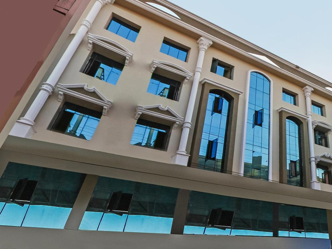 Oyo 23191 Flagship Hotel Raj Madan Ameerpet Χιντεραμπάντ Εξωτερικό φωτογραφία
