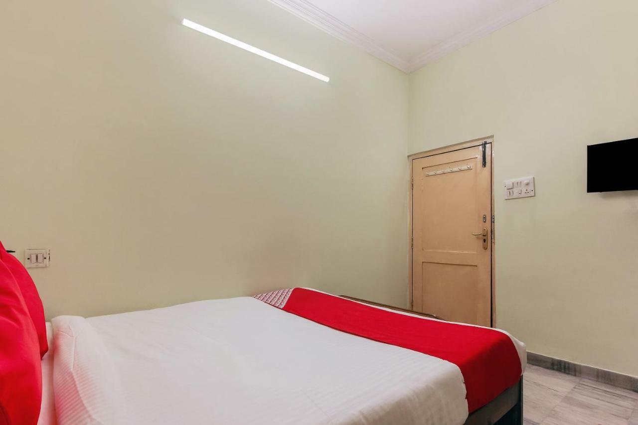 Oyo 23191 Flagship Hotel Raj Madan Ameerpet Χιντεραμπάντ Εξωτερικό φωτογραφία